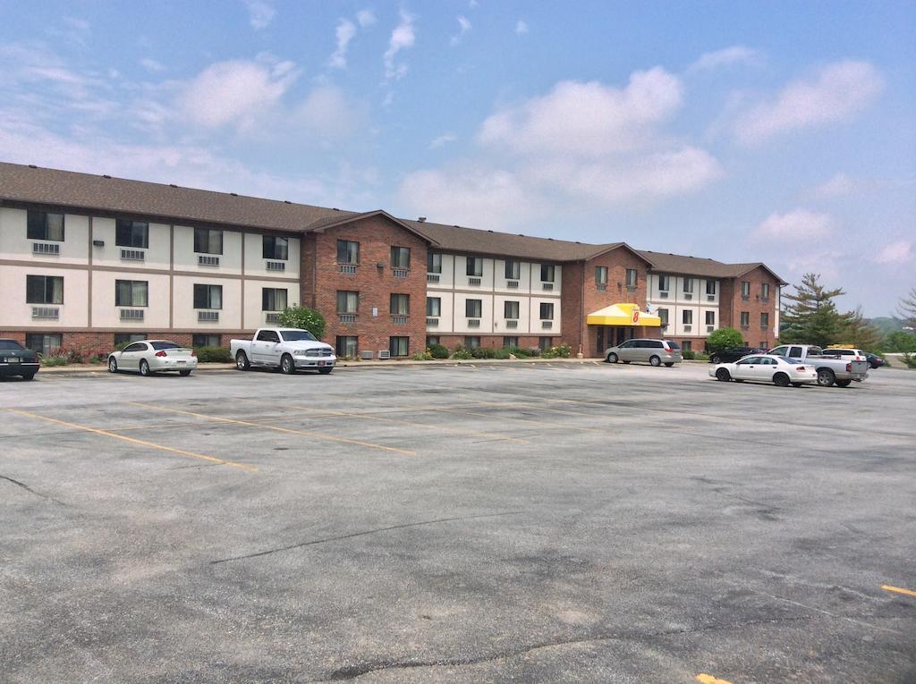 Motel Super 8 By Wyndham Omaha/West Dodge Zewnętrze zdjęcie